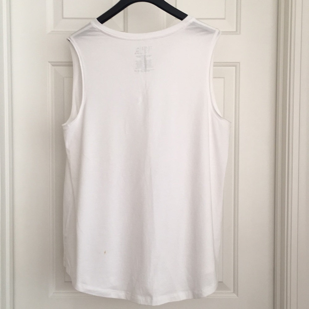 Time and Tru Tank Top XL Sleeveless top NWOT - Picture 5 of 6